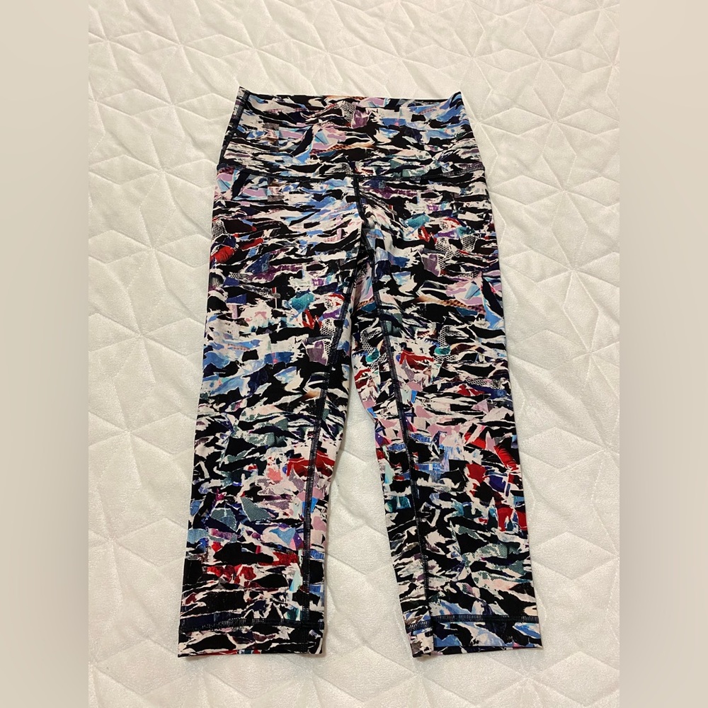 Lululemon Align High  Rise Capri Leggings 16” Size 4 multicolor